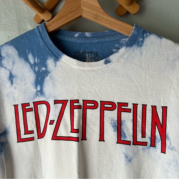 Led Zeppelin Tee 🌼 - Picture 2 of 5
